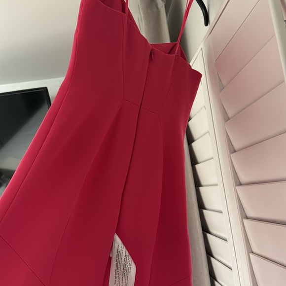 BCBG Maxazria size 6 Fuchsia dress - Picture 7 of 12